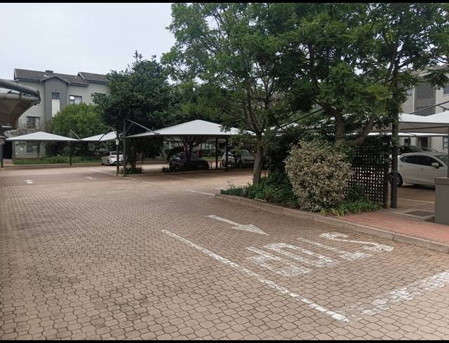 1 BEDROOM APARTMENT FOR SALE IN UMHLANGA RIDGE